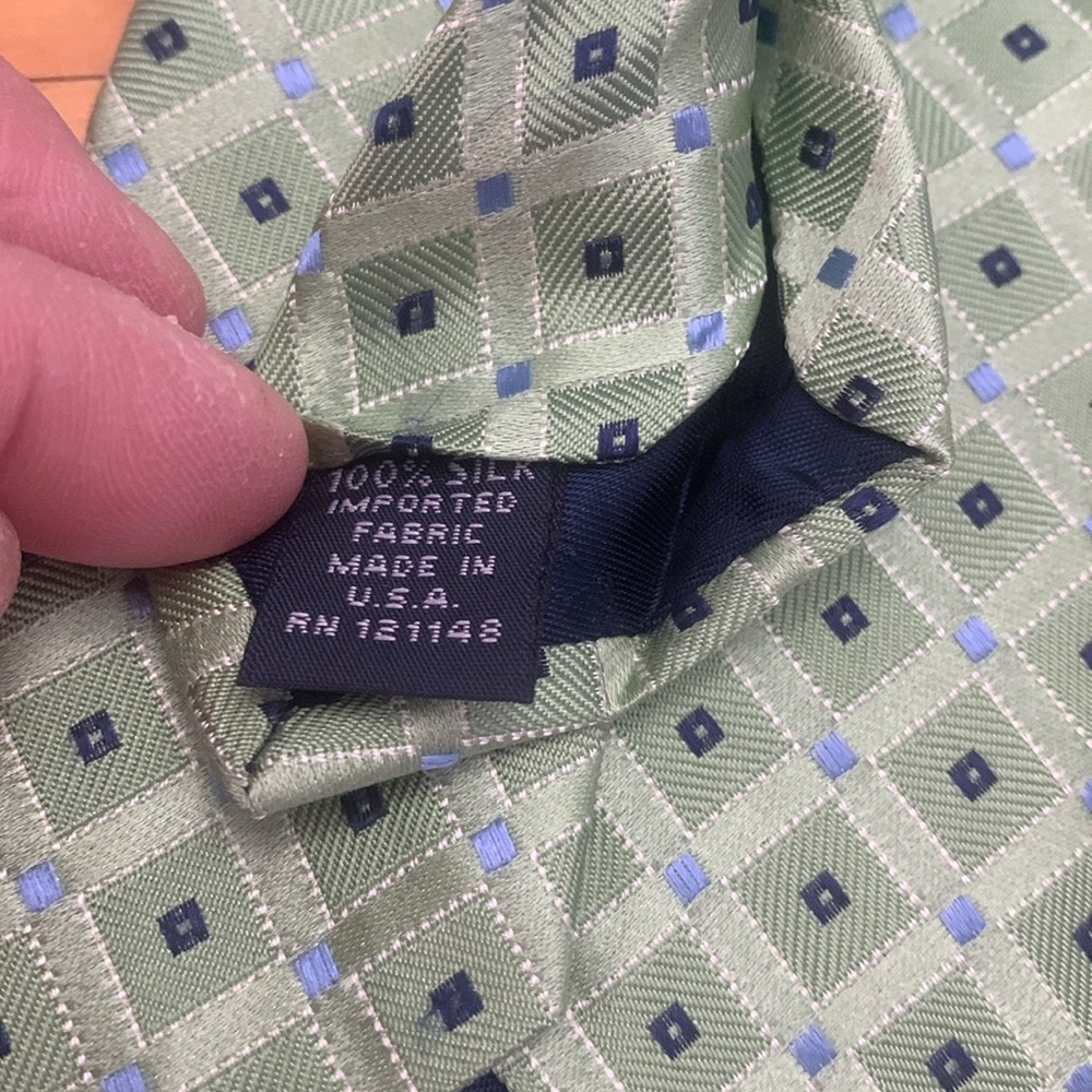 Nautica Lime Green 100% silk tie made in USA diamond pattern 59" EUC - Picture 5 of 9